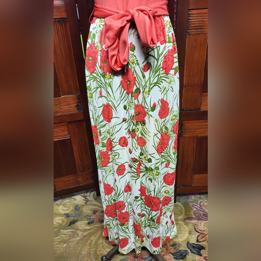 Woman's Vintage Serbin By Muriel Ryan Sleeveless Coral and Floral Maxi Dress - Picture 13 of 14